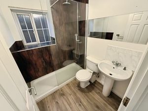 Photo 25- click for photo gallery